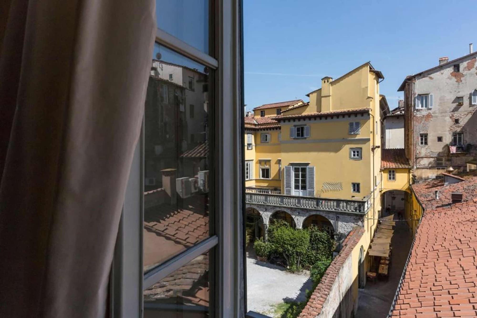 Hotel Alla Corte Degli Angeli Lucca Exterior photo