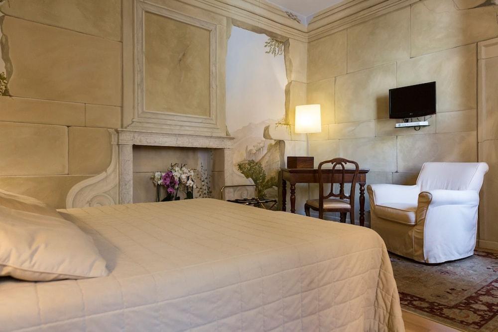 Hotel Alla Corte Degli Angeli Lucca Exterior photo