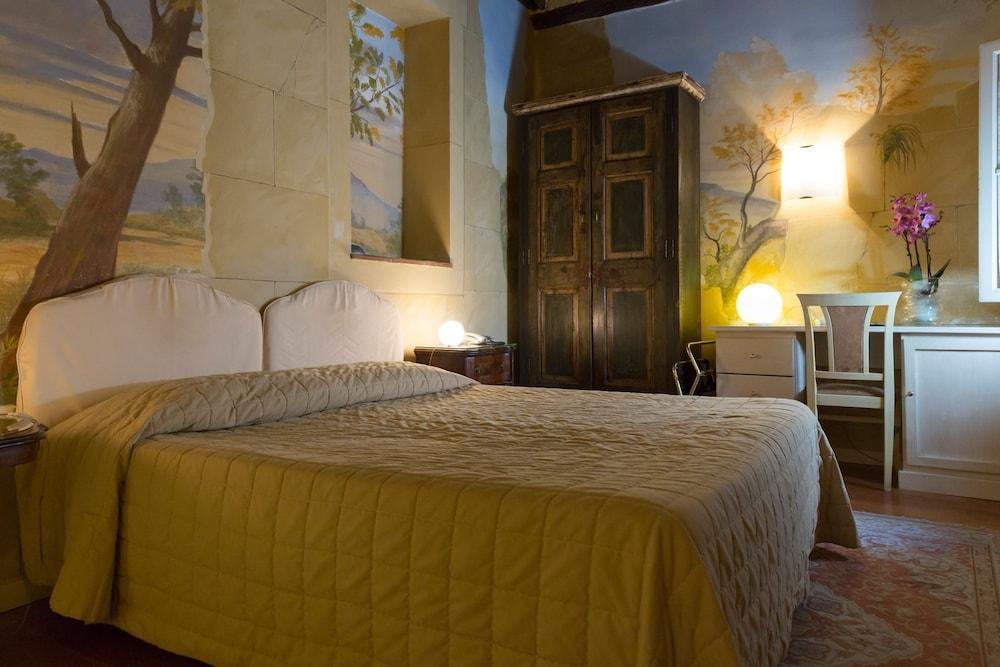 Hotel Alla Corte Degli Angeli Lucca Exterior photo